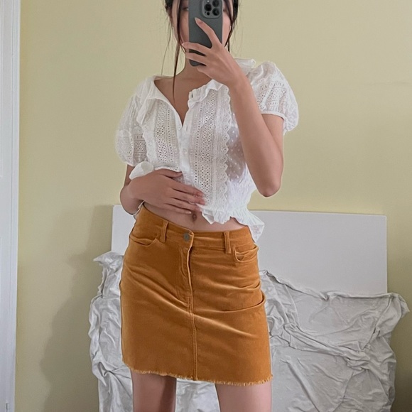 Forever 21 corduroy mini skirt - Picture 1 of 4